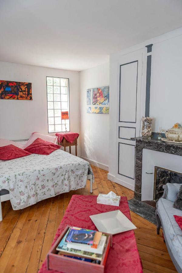 ברנאי Chambre D'Hotes Les Jardins De Marie, Sci Charles III מראה חיצוני תמונה